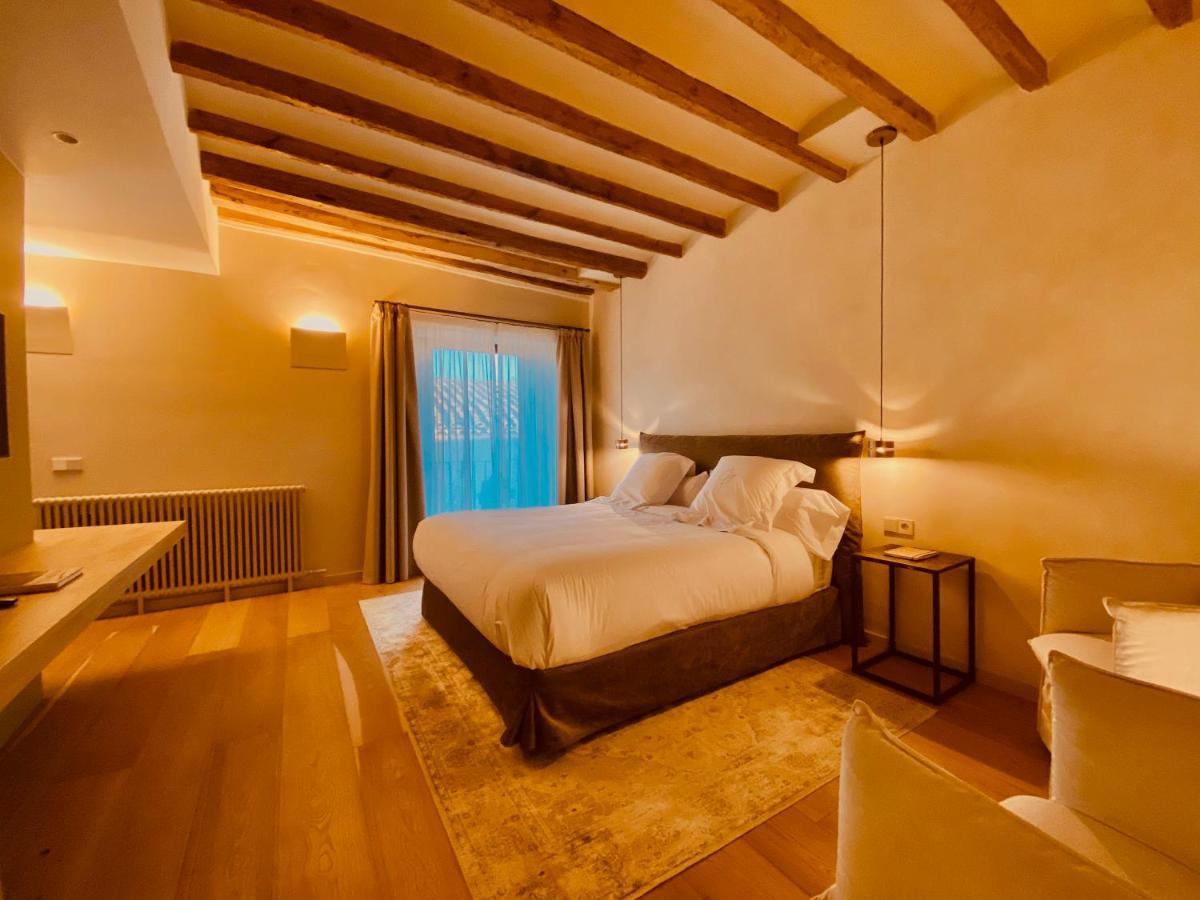 Casa Llobera 1792 Hotel La Pobla de Cérvoles Kültér fotó